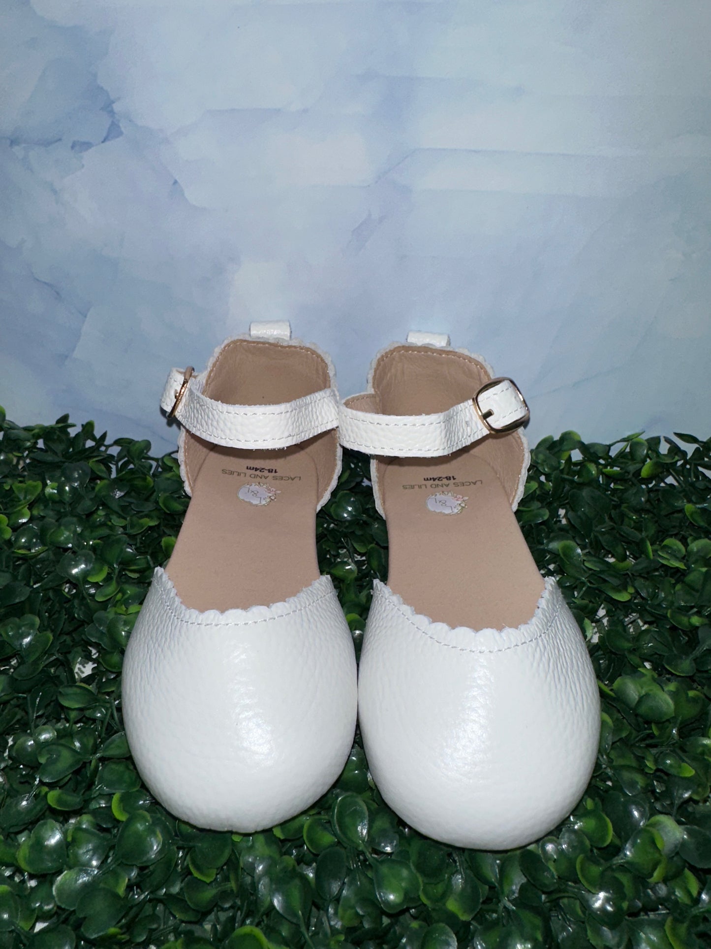 Genevieve Flats White