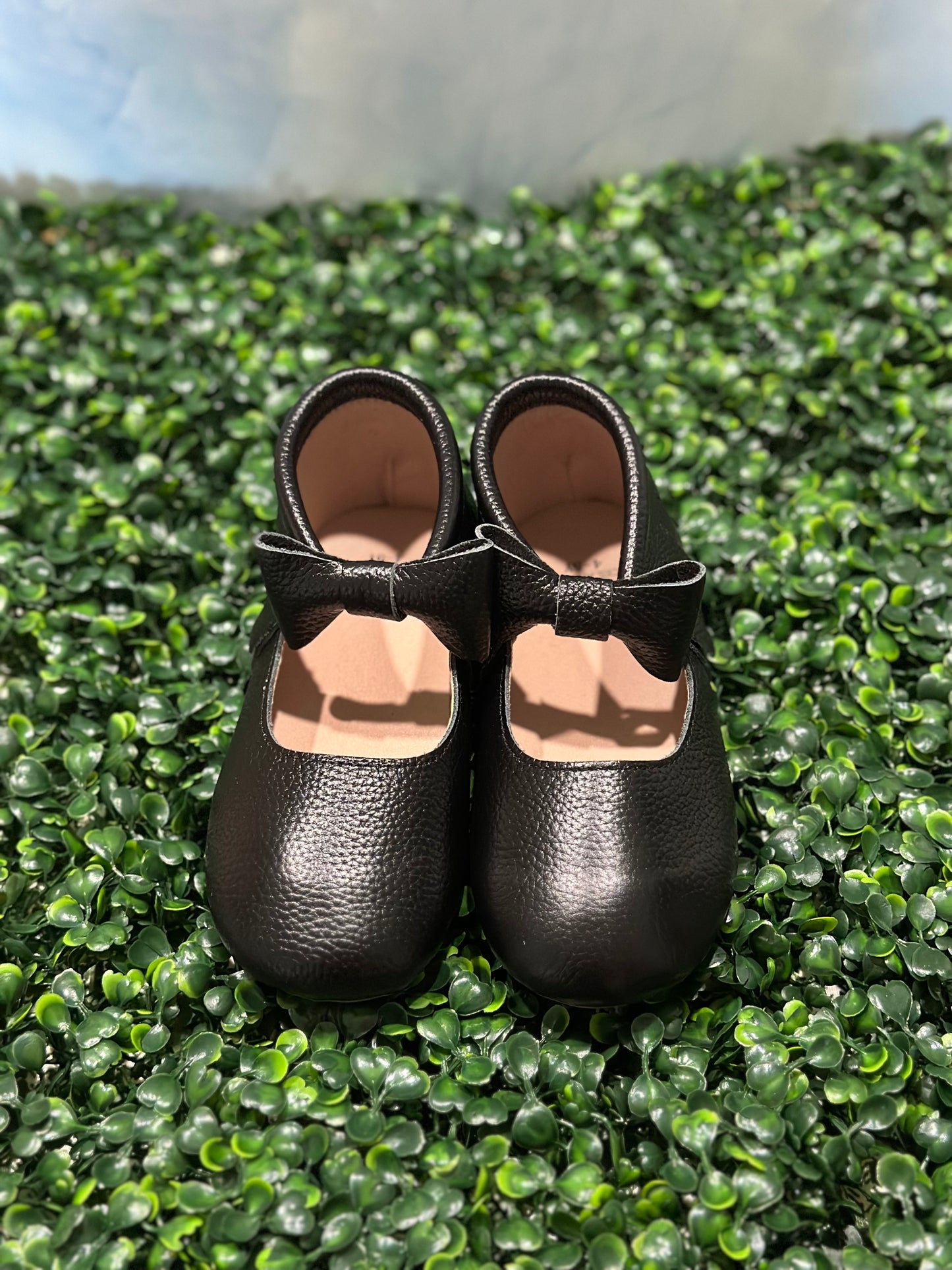 Lotus Flats Moccasin Black