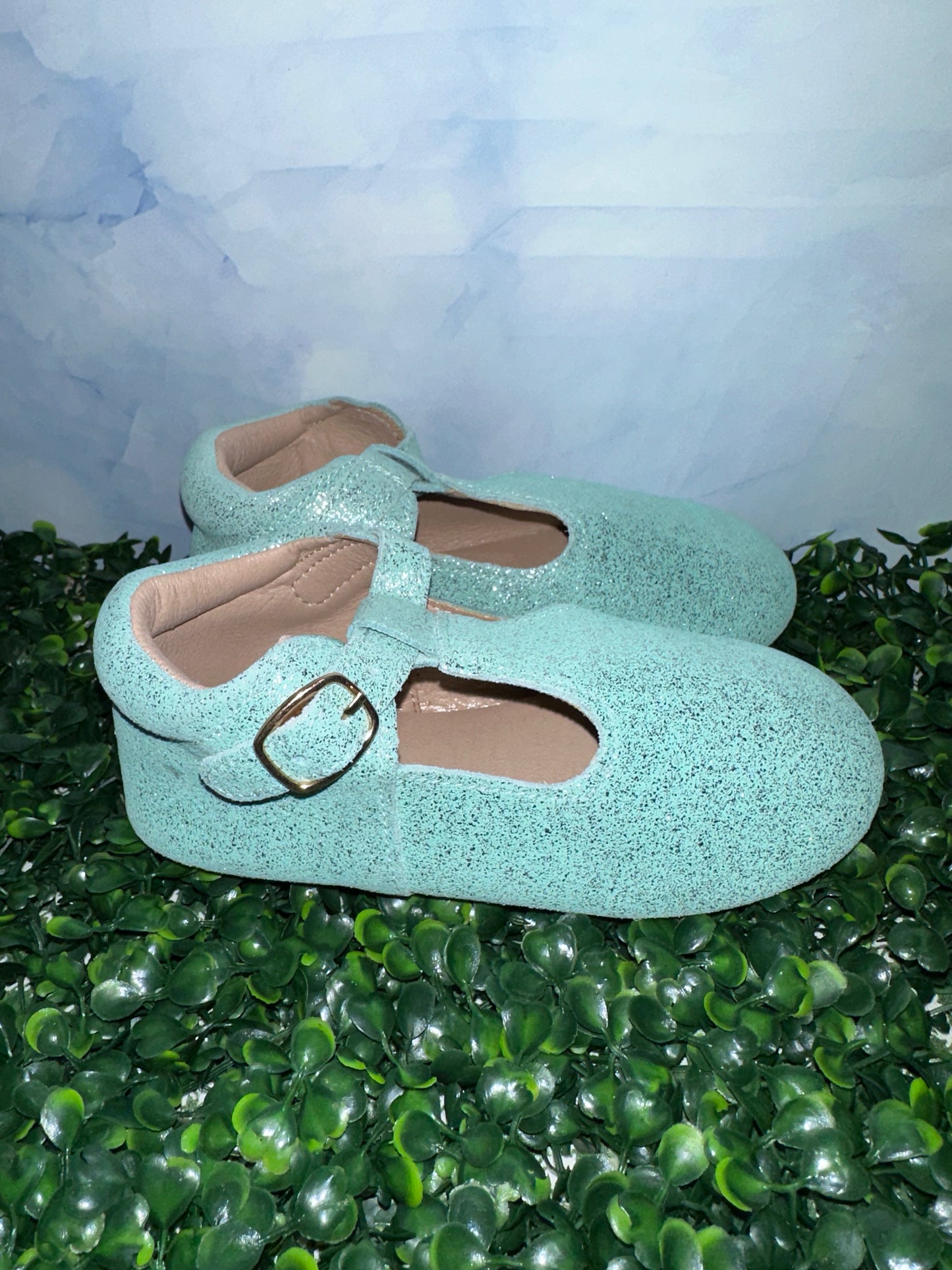 Iris Flats Mint Enchanted