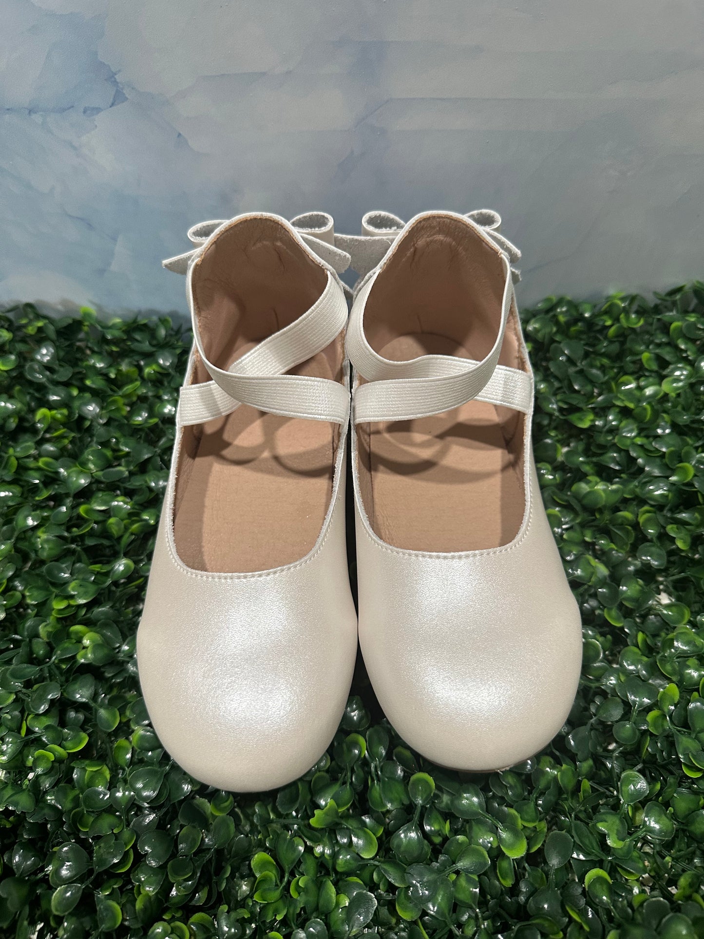 Violet Bow Ballet Pastel Pearl White