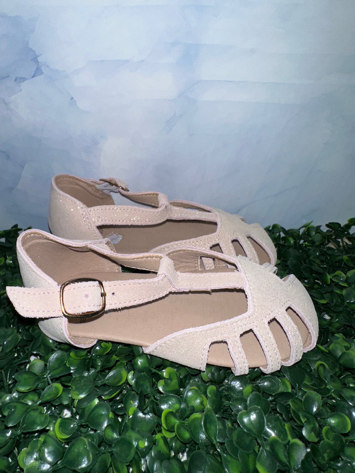 Daisy Sandals Blush Enchanted