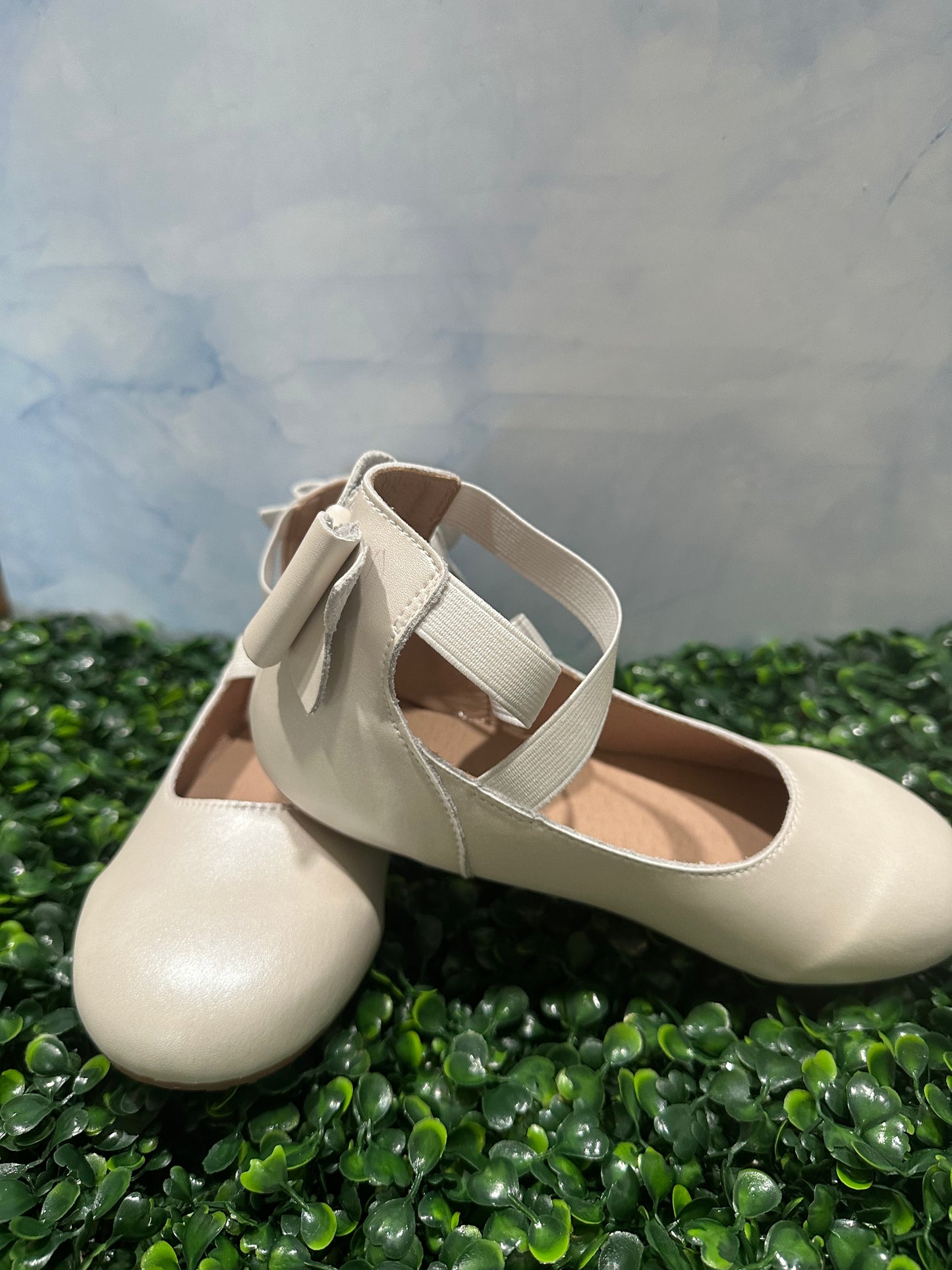 Violet Bow Ballet Pastel Pearl White