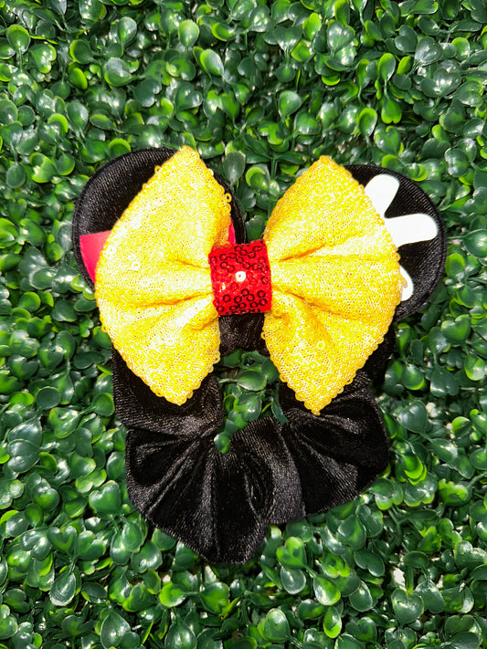 Scrunchie Hand Wave